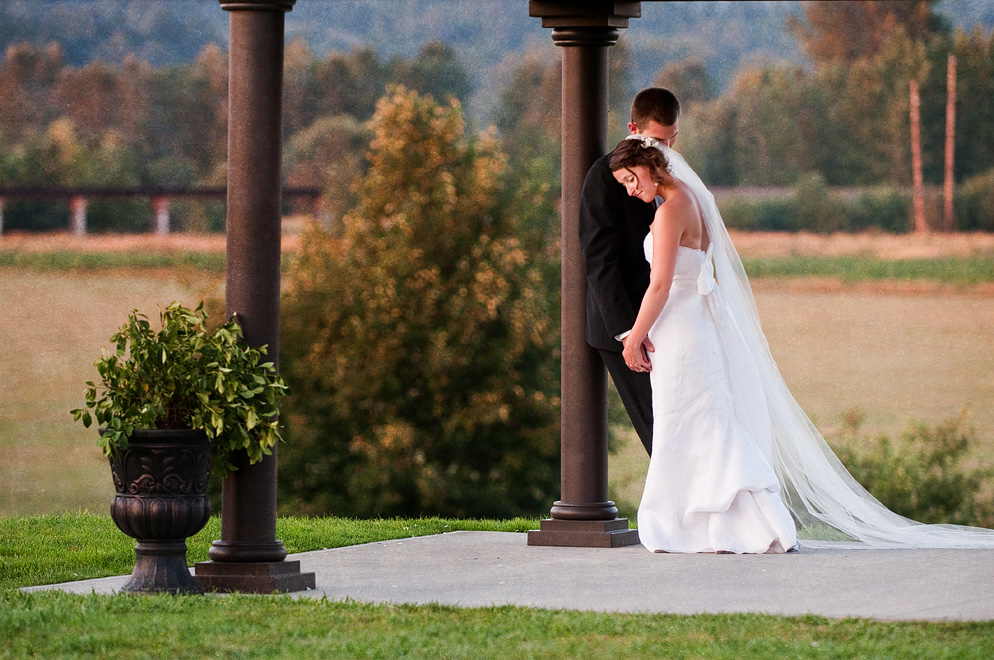 Sallie and David's beautiful Lord Hill Farms wedding in Snohomish, WA captured by Seattle Wedding Photographer Kip Beelman.